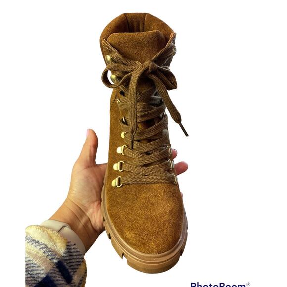 STEVE MADDEN Hint Lace Up  Combat Suede Boots 7.5 us NWOT/B Rubber Lug Sole - Picture 4 of 5